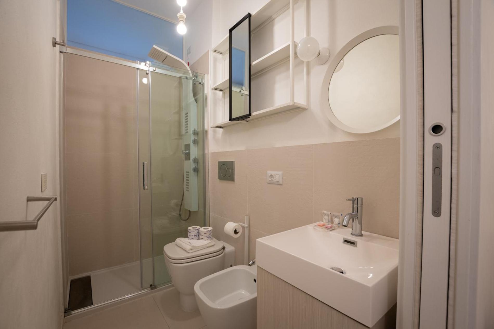 Apartment Dateo - New, Connections Milan